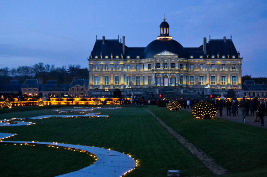 photo du château de Vaux le Vicomte avec les illuminations de Noël