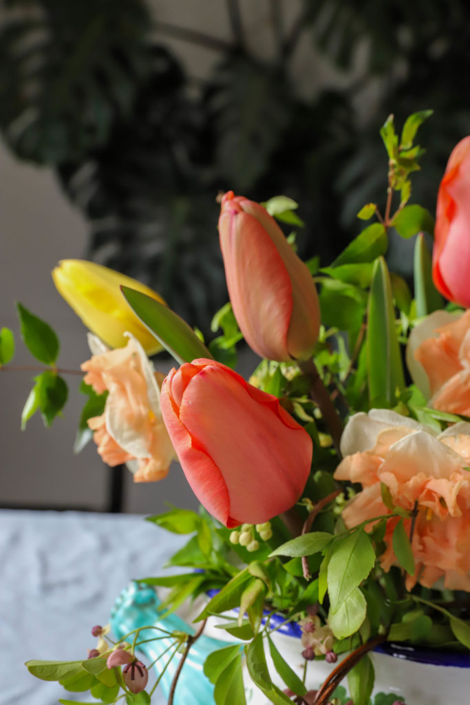 bouquet de fleurs printanières colorées