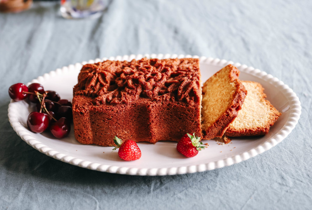 recette d'un gâteau simple et bon avec du beurre, sucre, farine